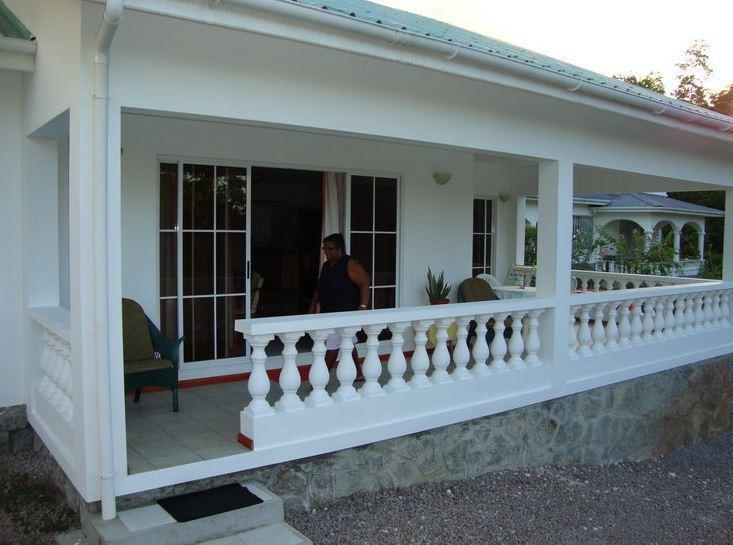 Rowsvilla Guest House Vịnh Beau Vallon Ngoại thất bức ảnh